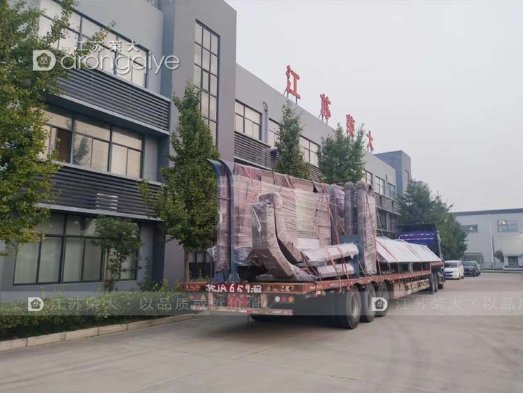 上海智能公交候車亭第八批次發(fā)貨配圖二