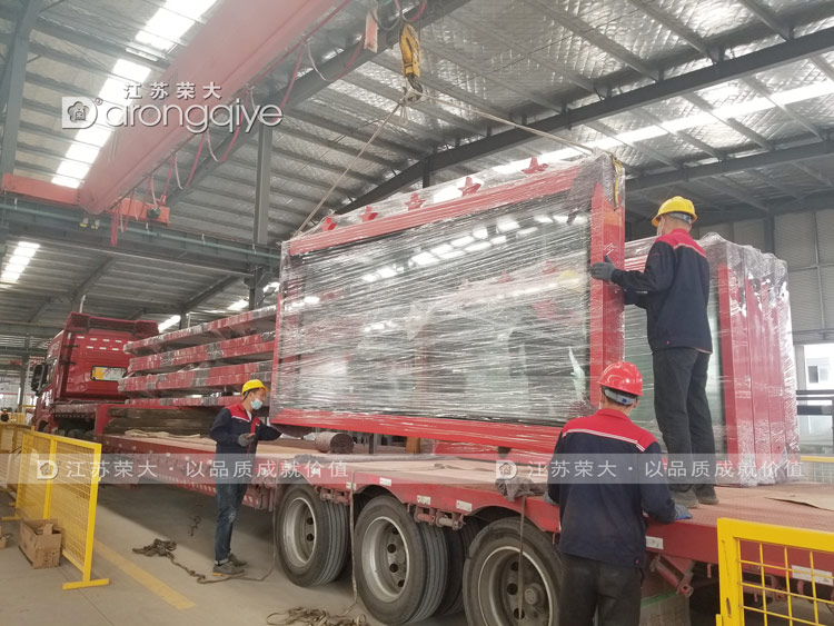 山東中國紅候車亭發貨第二批圖二