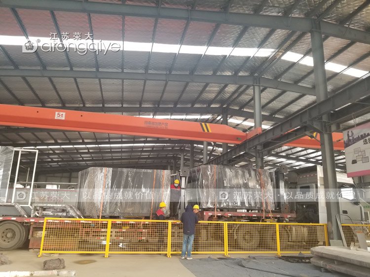 第三批廣東智能公交候車亭發貨圖一