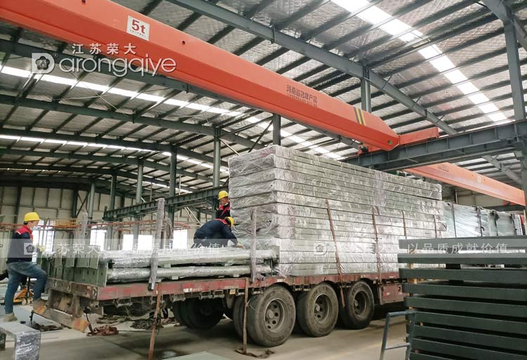 公交車站臺候車亭發(fā)貨